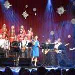 Milevští muzikanti a zpěváci nadělili publiku Milevské Vánoce. VIDEO