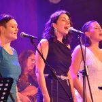 Milevští muzikanti a zpěváci nadělili publiku Milevské Vánoce. VIDEO