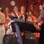 Milevští muzikanti a zpěváci nadělili publiku Milevské Vánoce. VIDEO