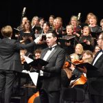 Rybovu Českou mši vánoční si ani letos nenechal ujít plný sál táborského divadla