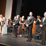 Rybovu Českou mši vánoční si ani letos nenechal ujít plný sál táborského divadla