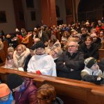 VIDEO: Velký vánoční koncert zaplnil kostel v Milevsku. Skauti venku rozdávali betlémské světlo a postarali se i o zábavu