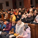 VIDEO: Velký vánoční koncert zaplnil kostel v Milevsku. Skauti venku rozdávali betlémské světlo a postarali se i o zábavu