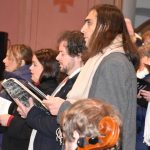 VIDEO: Velký vánoční koncert zaplnil kostel v Milevsku. Skauti venku rozdávali betlémské světlo a postarali se i o zábavu