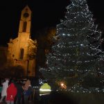 VIDEO: Velký vánoční koncert zaplnil kostel v Milevsku. Skauti venku rozdávali betlémské světlo a postarali se i o zábavu