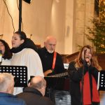 Na vánočním koncertu Fantomu v milevské bazilice i letos zazpíval Jindra Müller. Vzdal Poctu Milevsku a lidé vzdali poctu jemu