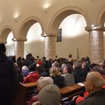 Na vánočním koncertu Fantomu v milevské bazilice i letos zazpíval Jindra Müller. Vzdal Poctu Milevsku a lidé vzdali poctu jemu