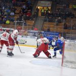 Hokej: Táborští kohouti doma bodovali naplno. Navzdory velké marodce těsně porazili Frýdek-Místek