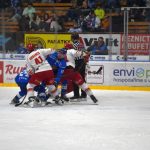 Hokej: Táborští kohouti doma bodovali naplno. Navzdory velké marodce těsně porazili Frýdek-Místek