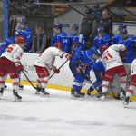 Hokej: Táborští kohouti doma bodovali naplno. Navzdory velké marodce těsně porazili Frýdek-Místek