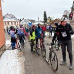 Mínus sedm a plná startovní čára. Silvestrovský běh v Jistebnici přilákal stovky lidí