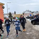 Mínus sedm a plná startovní čára. Silvestrovský běh v Jistebnici přilákal stovky lidí