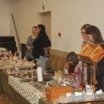 Vánoční trh v Milevsku lákal nejen na nákup dekorací a dárků. Magnetem byl i model kolejiště s vláčky 