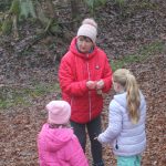 V Křenovicích ozdobili vánoční stromek v lesním divadle. Vede k němu adventní stezka