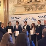 Miroslav Mládek z táborské průmyslovky převzal za své úspěchy ocenění v Senátu