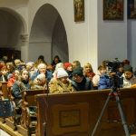 Bývalí žáci už pět let zpívají pro svou učitelku Miladu. Přidávají se i děti z bernartické školy