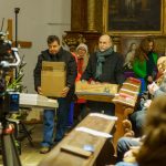 Bývalí žáci už pět let zpívají pro svou učitelku Miladu. Přidávají se i děti z bernartické školy