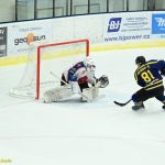 VIDEO: Spartak rozehrál derby s Lokomotivou skvěle. Tříbrankové vedení ale nestačilo a Veselí se radovalo po nájezdech