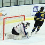 VIDEO: Spartak rozehrál derby s Lokomotivou skvěle. Tříbrankové vedení ale nestačilo a Veselí se radovalo po nájezdech