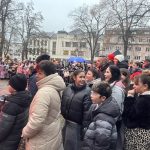 Mikuláš s anděly ovládl písecké náměstí. Palackého sady patřily čertům