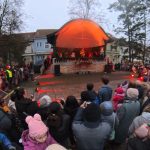 Mikuláš s anděly ovládl písecké náměstí. Palackého sady patřily čertům