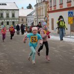 Mínus sedm a plná startovní čára. Silvestrovský běh v Jistebnici přilákal stovky lidí