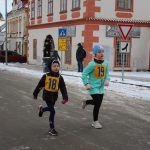 Mínus sedm a plná startovní čára. Silvestrovský běh v Jistebnici přilákal stovky lidí