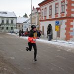 Mínus sedm a plná startovní čára. Silvestrovský běh v Jistebnici přilákal stovky lidí