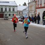 Mínus sedm a plná startovní čára. Silvestrovský běh v Jistebnici přilákal stovky lidí