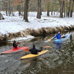 Vánoční splouvání Lužnice bylo po letech pohádkově zimní