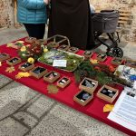 Čertovská neděle ve Veselí: Pekelník předpověděl návštěvnici svatbu, lidé si vyzkoušeli i stará řemesla