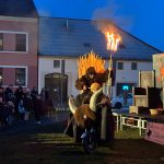 Čertovská neděle ve Veselí: Pekelník předpověděl návštěvnici svatbu, lidé si vyzkoušeli i stará řemesla