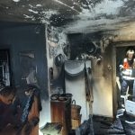 AKTUALIZOVÁNO: Při požáru domu na Kaplicku zemřel člověk