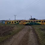 U Velké Turné se střetlo auto s vlakem. Souprava tlačila vůz 15 metrů kolejištěm