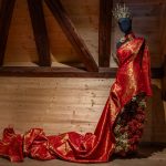 Brokáty, šperky a květiny nejen pro zámeckou paní. Unikátní výstava v Třeboni se dočkala prodloužení