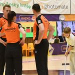 Sršni se trápili, poslední tým přetlačili až v poslední čtvrtině