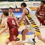 Sršni se trápili, poslední tým přetlačili až v poslední čtvrtině