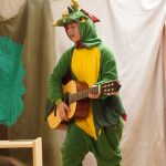 Pohádka, která zahřála u srdce: Děti v Česticích rozzářily domov seniorů