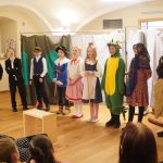 Pohádka, která zahřála u srdce: Děti v Česticích rozzářily domov seniorů