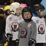 VIDEO: Strakonický led patřil nováčkům. Týden hokeje přilákal 27 dětí