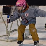 VIDEO: Strakonický led patřil nováčkům. Týden hokeje přilákal 27 dětí