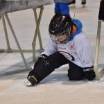 VIDEO: Strakonický led patřil nováčkům. Týden hokeje přilákal 27 dětí