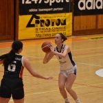 Bez ztráty kytičky. Juniorky BK Strakonice suverénně první