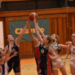 Bez ztráty kytičky. Juniorky BK Strakonice suverénně první