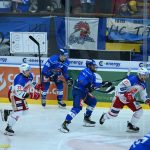 VIDEO: Hokejisté Tábora srazili poslední Porubu ve druhé třetině. Kohouti se drží v šestce pro čtvrtfinále