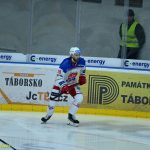 VIDEO: Hokejisté Tábora srazili poslední Porubu ve druhé třetině. Kohouti se drží v šestce pro čtvrtfinále