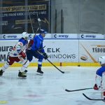 VIDEO: Hokejisté Tábora srazili poslední Porubu ve druhé třetině. Kohouti se drží v šestce pro čtvrtfinále