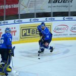 VIDEO: Hokejisté Tábora srazili poslední Porubu ve druhé třetině. Kohouti se drží v šestce pro čtvrtfinále