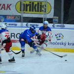 VIDEO: Hokejisté Tábora srazili poslední Porubu ve druhé třetině. Kohouti se drží v šestce pro čtvrtfinále