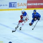 VIDEO: Hokejisté Tábora srazili poslední Porubu ve druhé třetině. Kohouti se drží v šestce pro čtvrtfinále